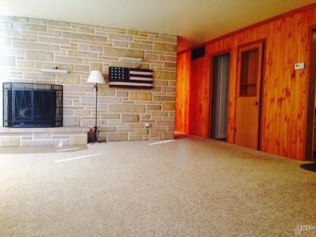 306 W Roe St, Ossian, IN 46777 photo 3