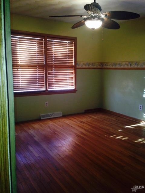 306 W Roe St, Ossian, IN 46777 photo 9