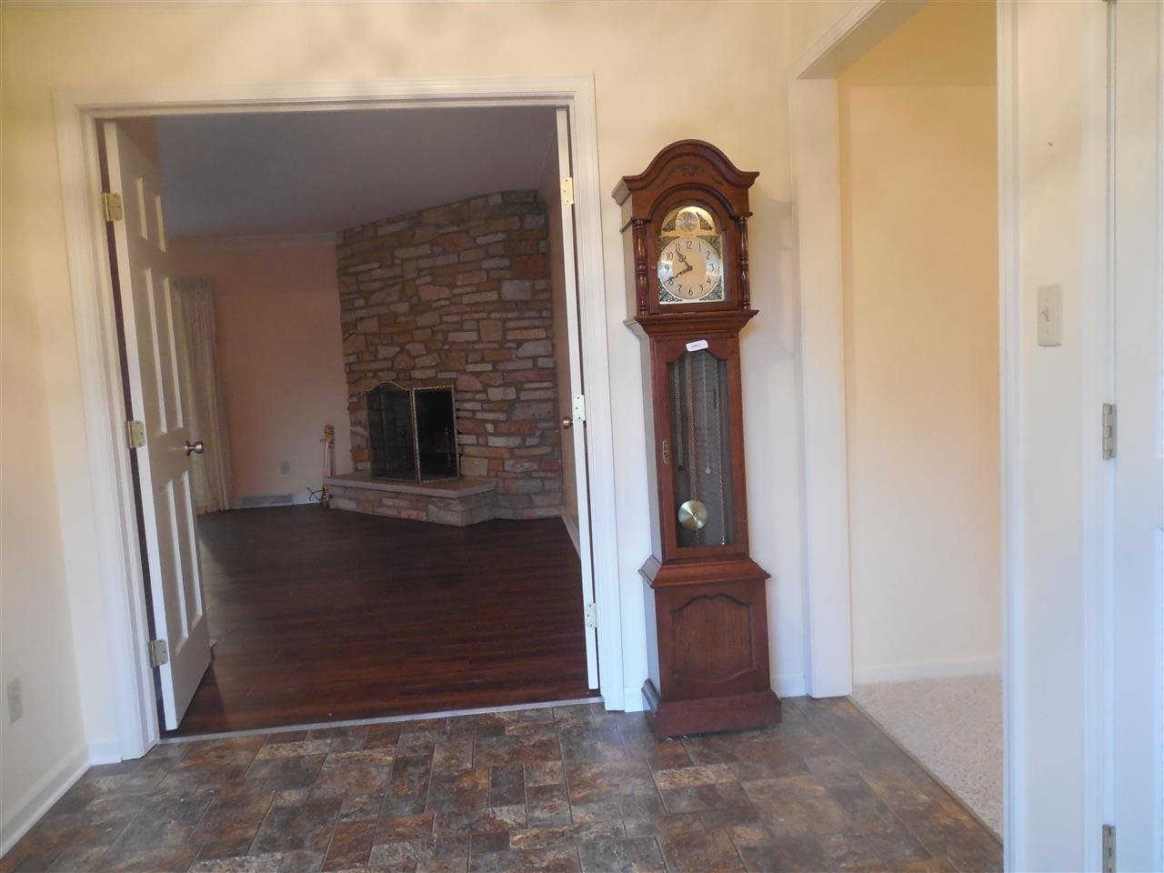 11615 Lawndale Ave, Plymouth, IN 46563 photo 5