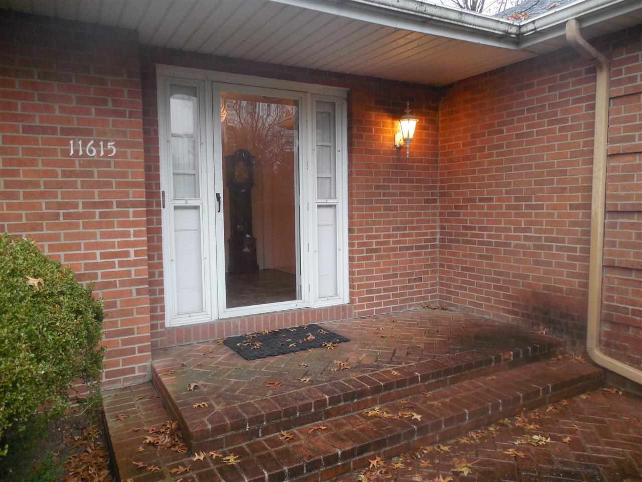 11615 Lawndale Ave, Plymouth, IN 46563 photo 4