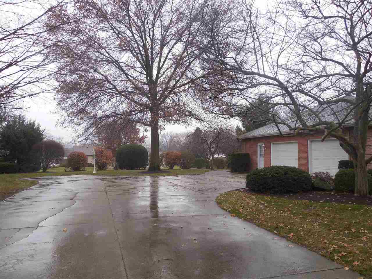 11615 Lawndale Ave, Plymouth, IN 46563 photo 2