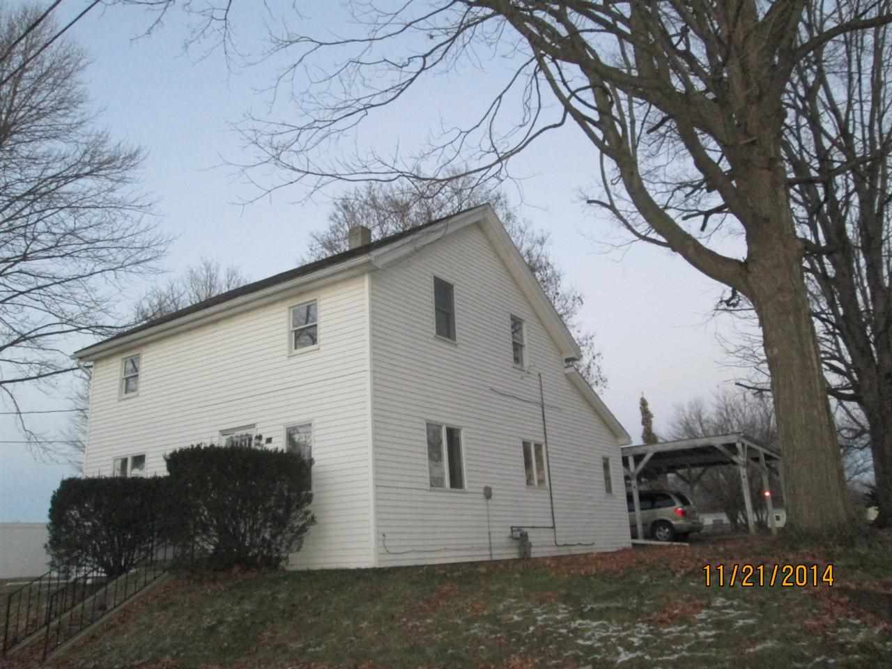 211 S Walnut St, Etna Green, IN 46524 photo 1