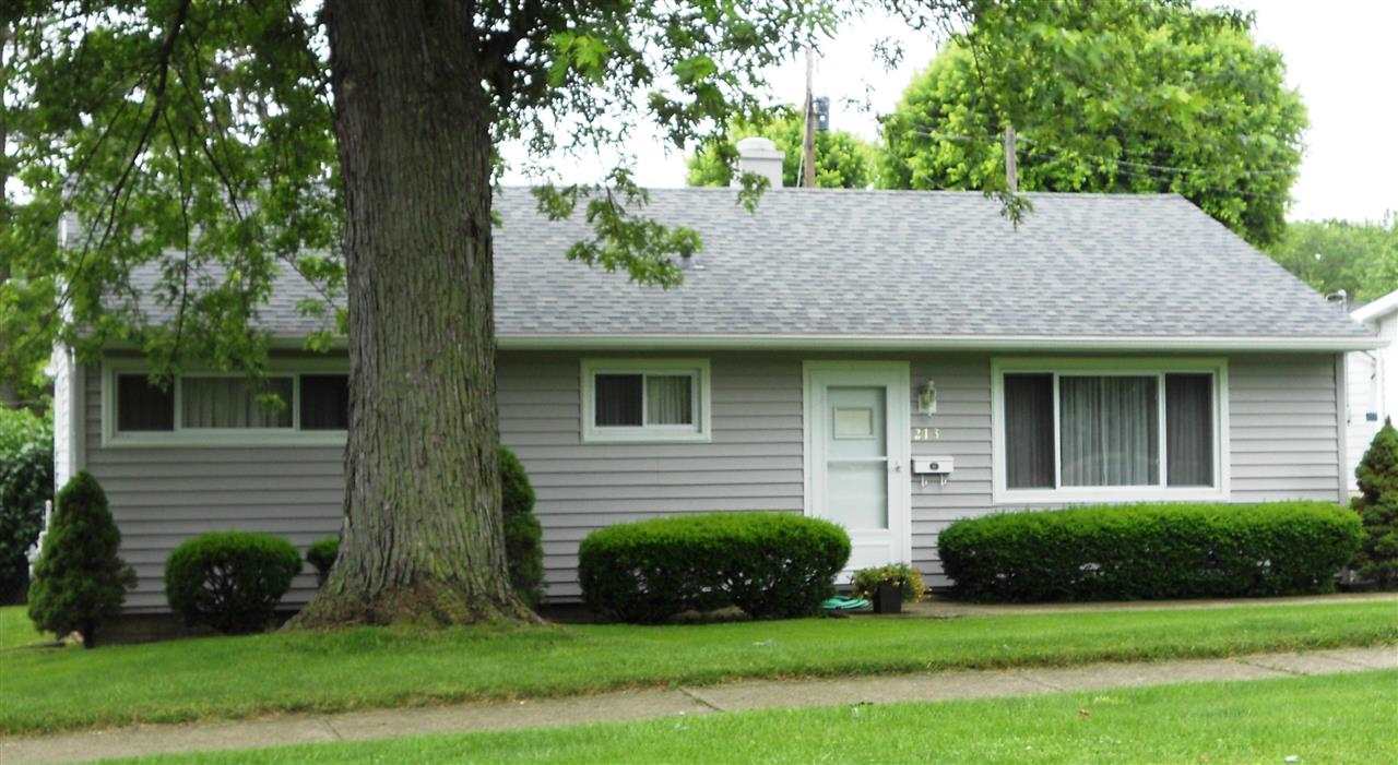 213 W Highland Ave, Marion, IN 46952 photo 1