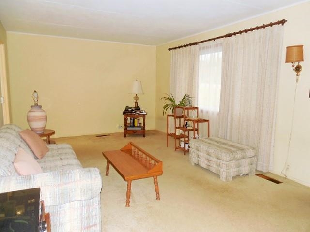 213 W Highland Ave, Marion, IN 46952 photo 5