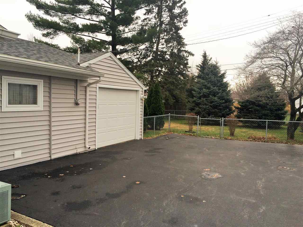 213 W Highland Ave, Marion, IN 46952 photo 11