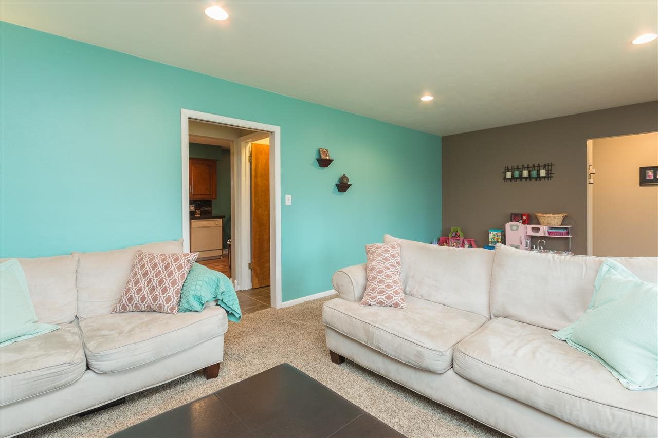 1539 N Bay Dr, Elkhart, IN 46514 photo 7