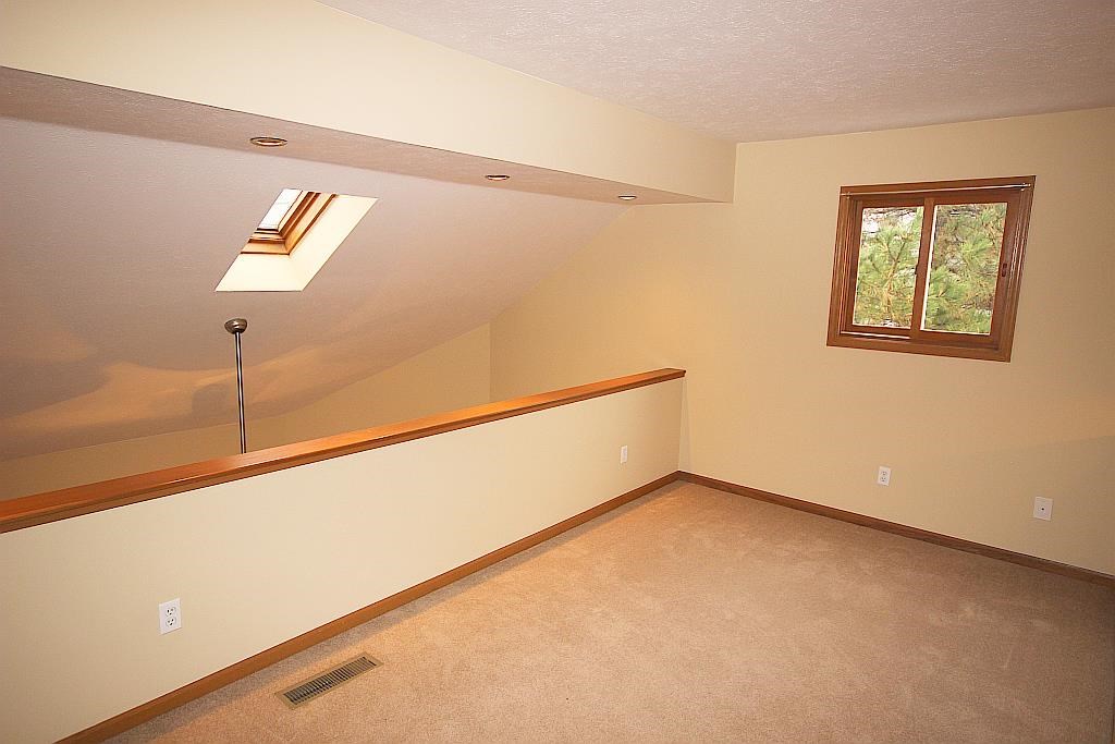 1510 N Oakhill #k-1, South Bend, IN 46637 photo 17
