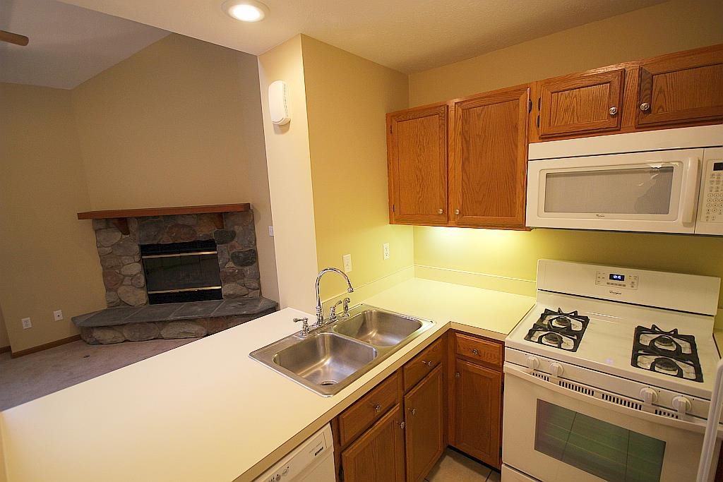 1510 N Oakhill #k-1, South Bend, IN 46637 photo 8