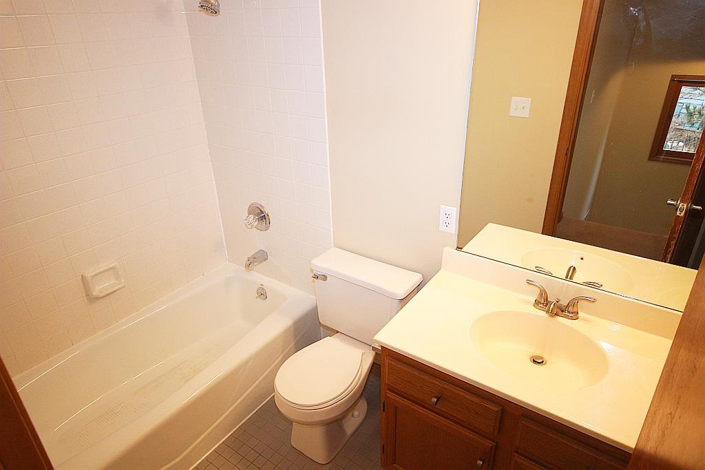 1510 N Oakhill #k-1, South Bend, IN 46637 photo 14