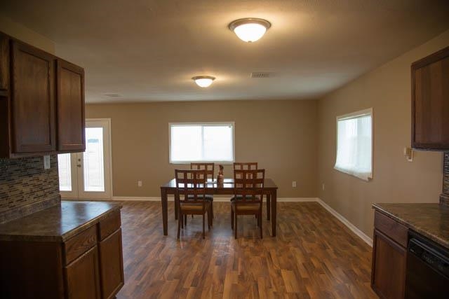 945 W Division Rd, Huntington, IN 46750 photo 4
