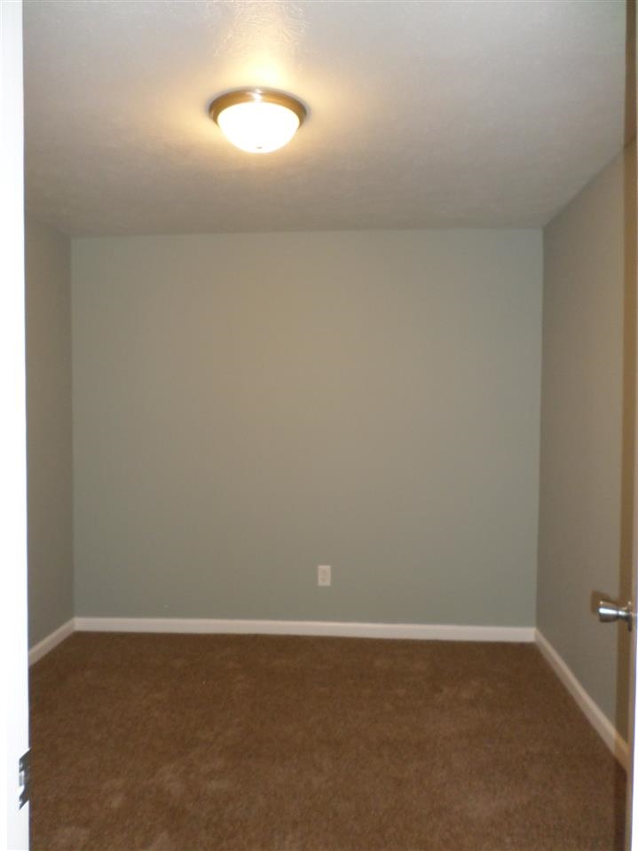 30749 Swede Dr, Elkhart, IN 46516 photo 22