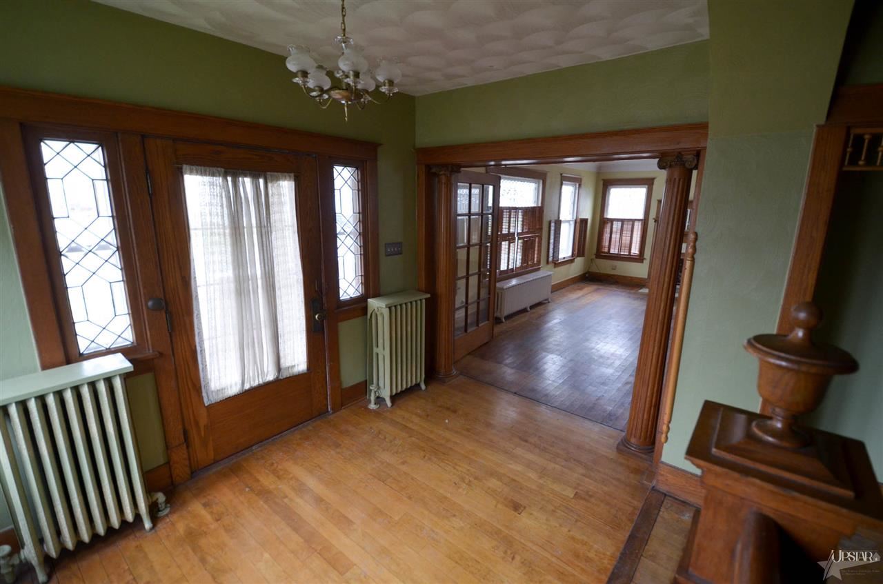 415 N Main St, Churubusco, IN 46723 photo 4
