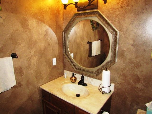 626 Imperial Dr, Evansville, IN 47711 photo 13
