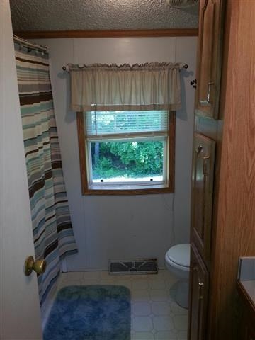 403 W Wildwood Dr, Syracuse, IN 46567 photo 8