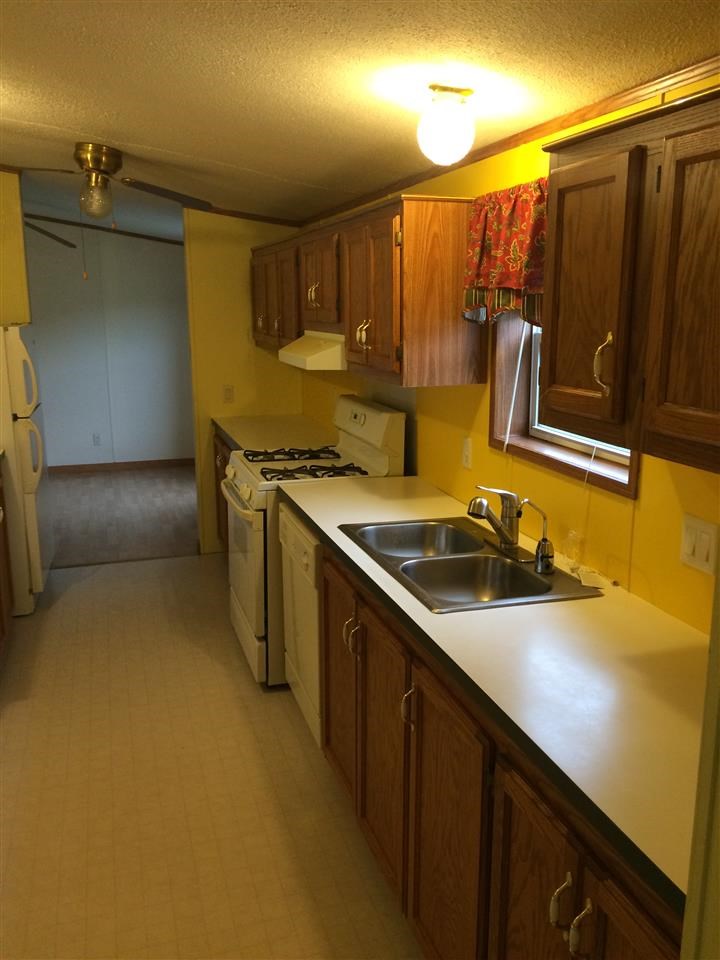 851 Allen Chapel, Kendallville, IN 46755 photo 12