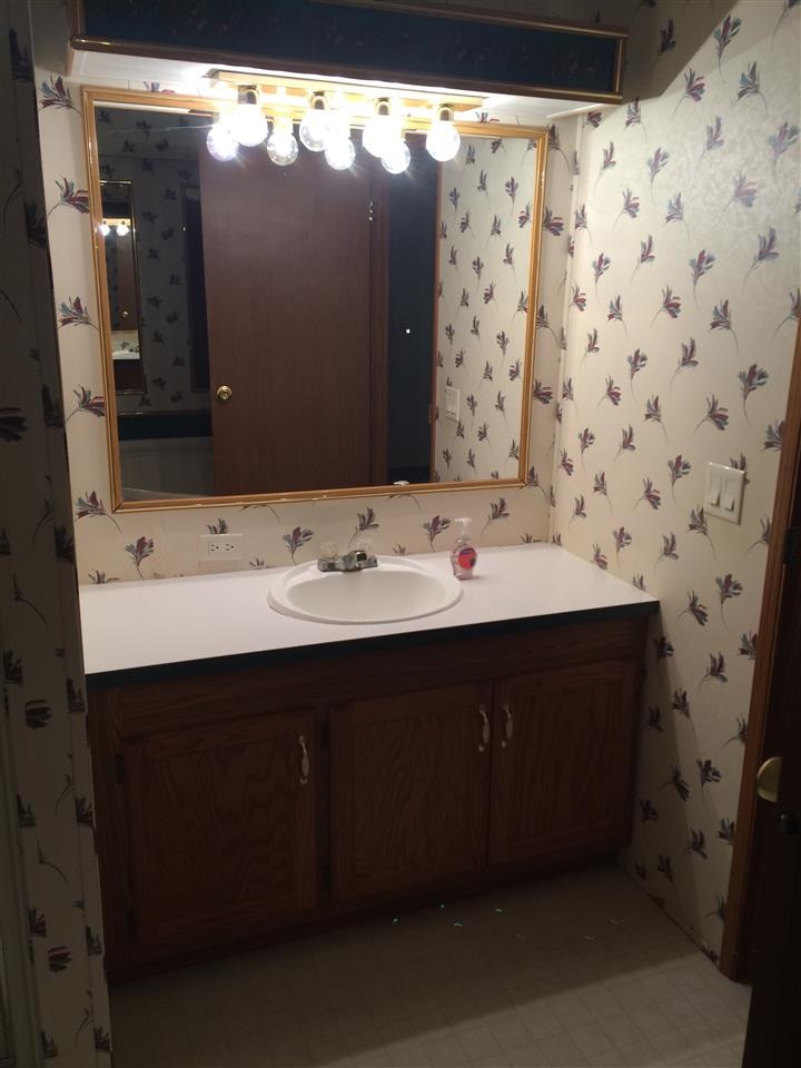 851 Allen Chapel, Kendallville, IN 46755 photo 17