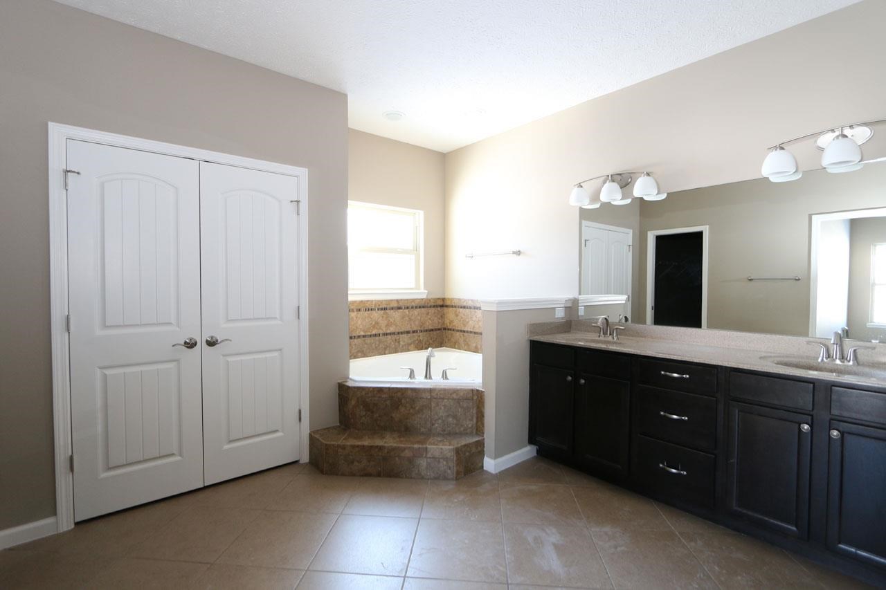 6109 Macleod Ct, West Lafayette, IN 47906 photo 9