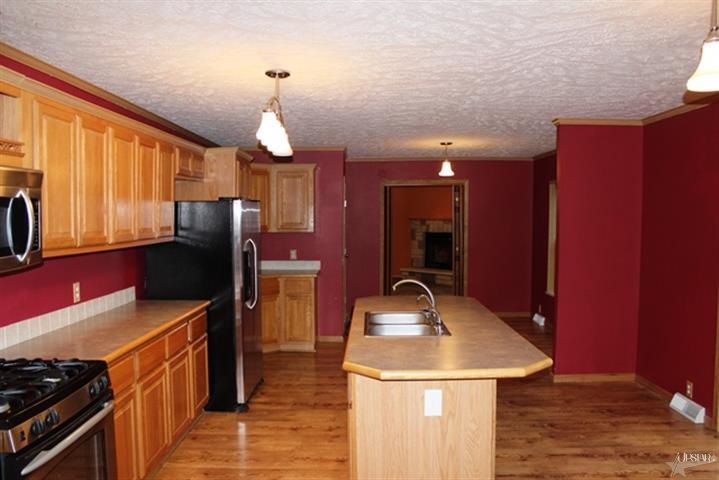 3895 N Southwinds Trl, Warsaw, IN 46582 photo 5