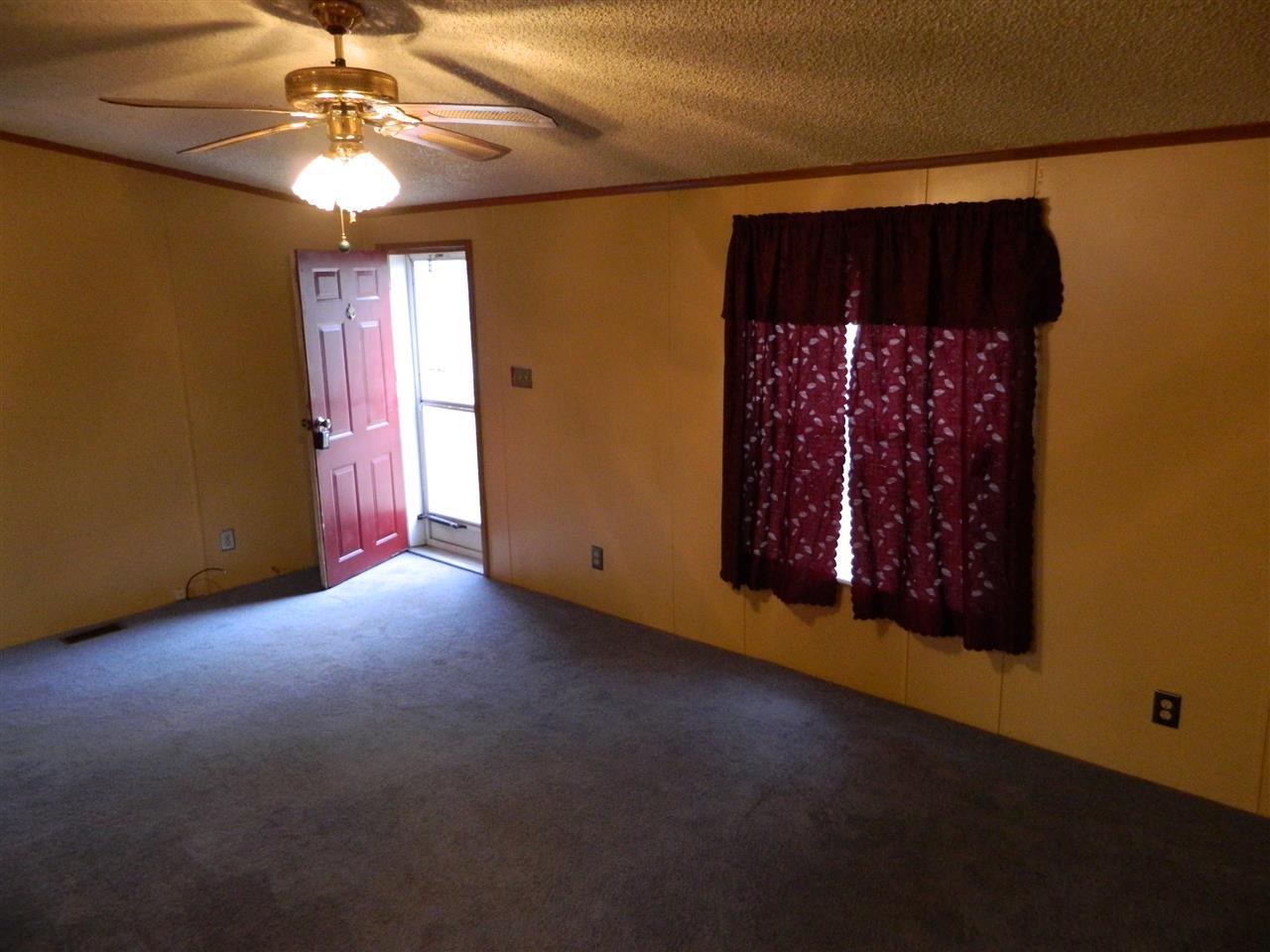 546 W Monroe St, Andrews, IN 46702 photo 7