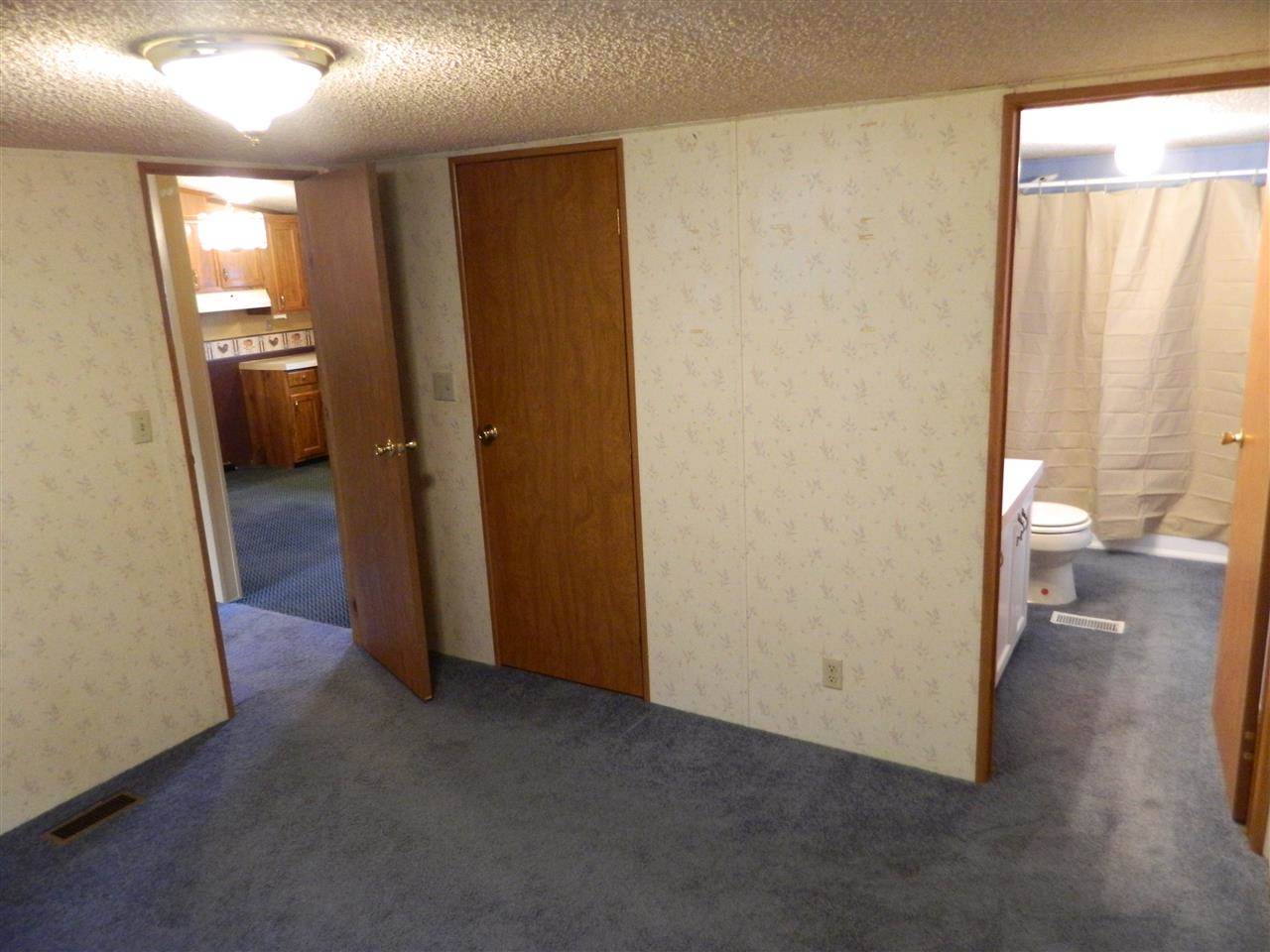 546 W Monroe St, Andrews, IN 46702 photo 14