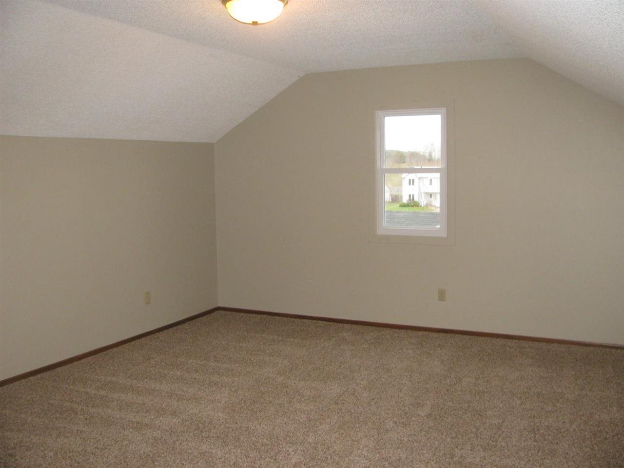 2114 Del Norte Dr, Kendallville, IN 46755 photo 8