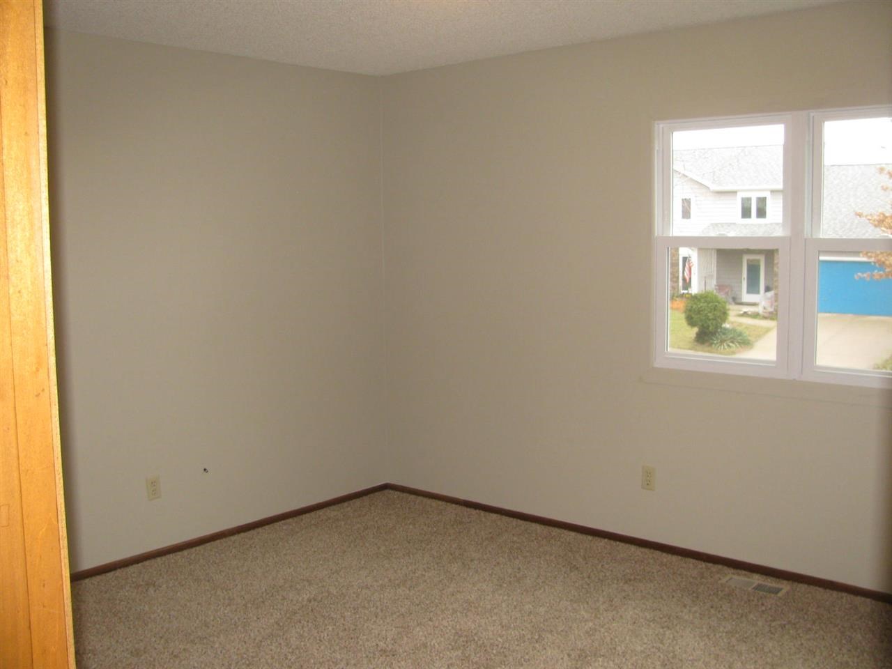 2114 Del Norte Dr, Kendallville, IN 46755 photo 10