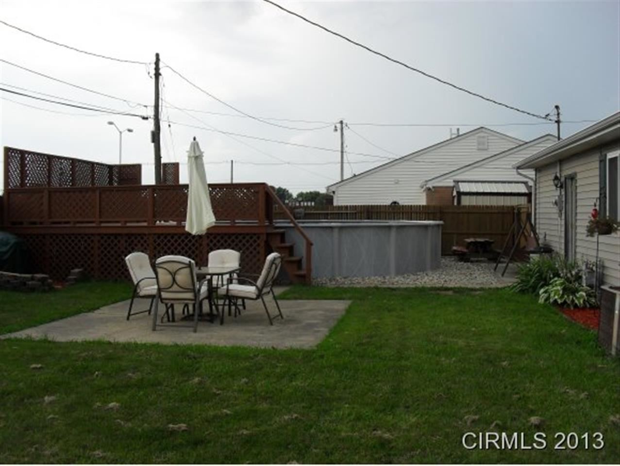 402 Kentwood Dr, Frankfort, IN 46041 photo 9