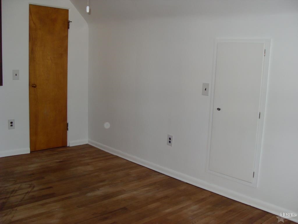 514 E Houston, Garrett, IN 46738 photo 13