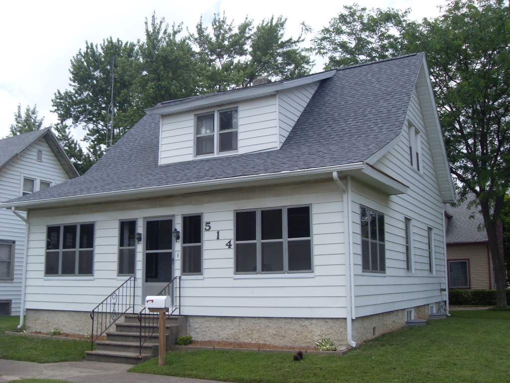 514 E Houston, Garrett, IN 46738 photo 2