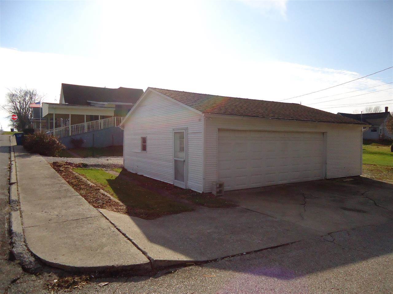 1701 12th St, Bedford, IN 47421 photo 4