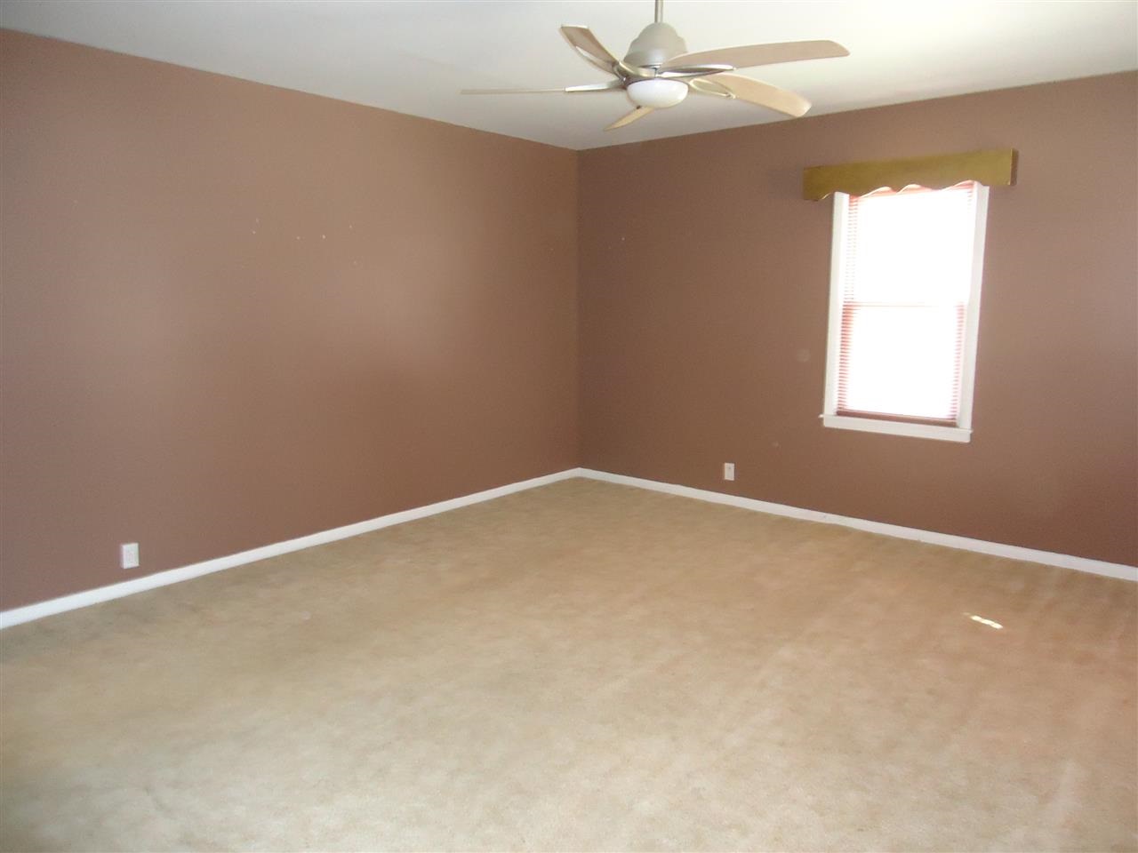 1701 12th St, Bedford, IN 47421 photo 8