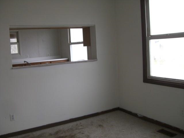 704 S Nebraska St, Marion, IN 46953 photo 4