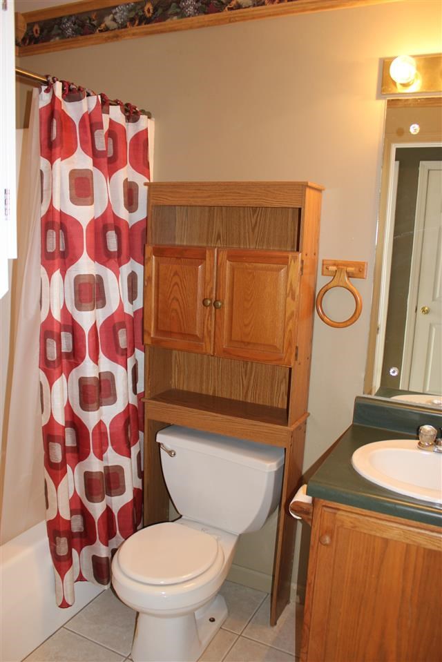608 E 9th St, Huntingburg, IN 47542 photo 15