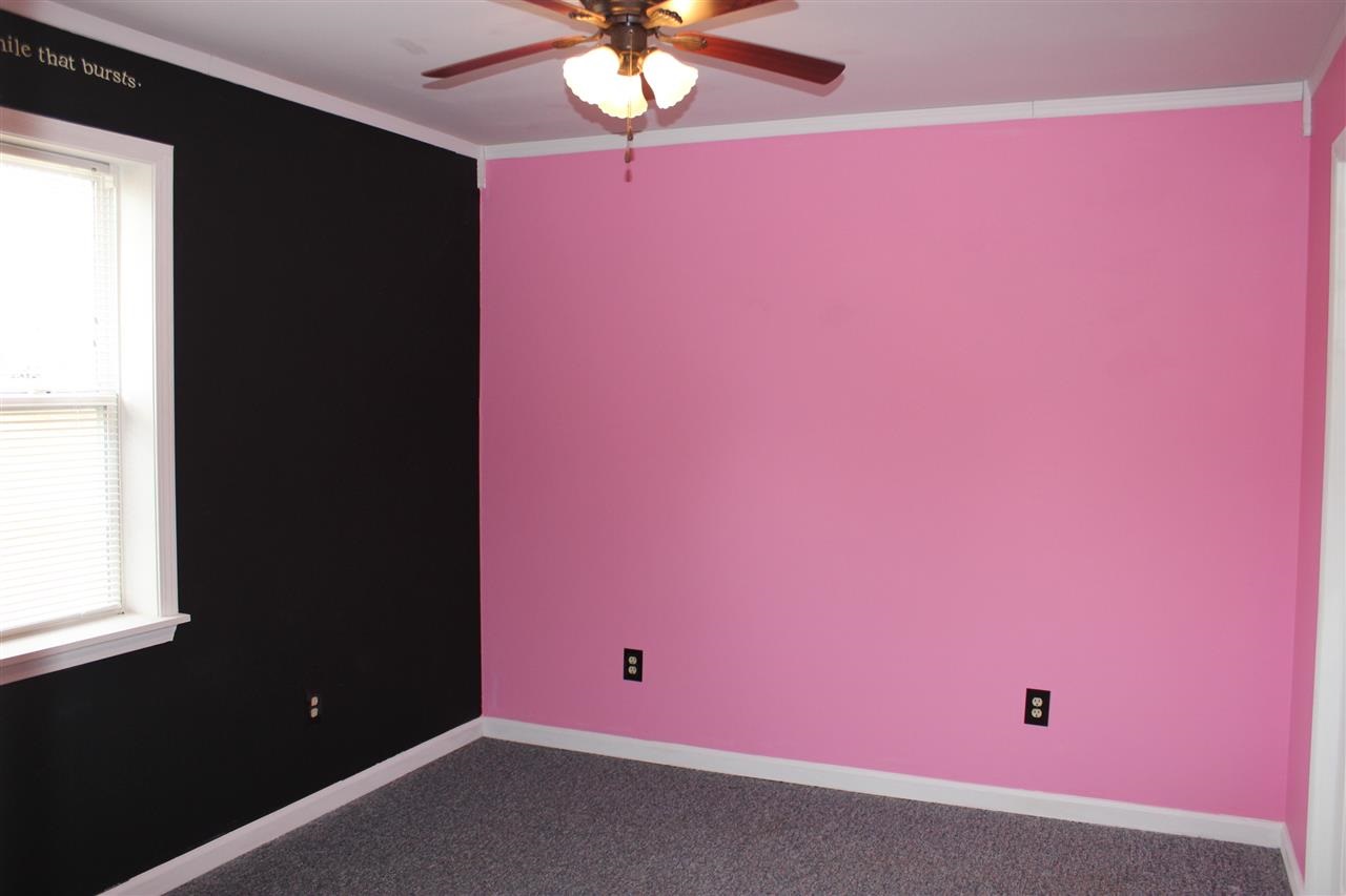 608 E 9th St, Huntingburg, IN 47542 photo 12