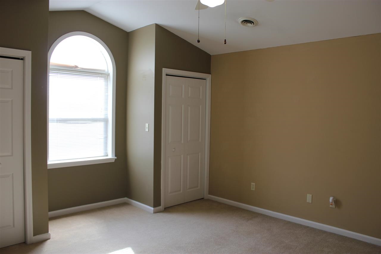 608 E 9th St, Huntingburg, IN 47542 photo 9