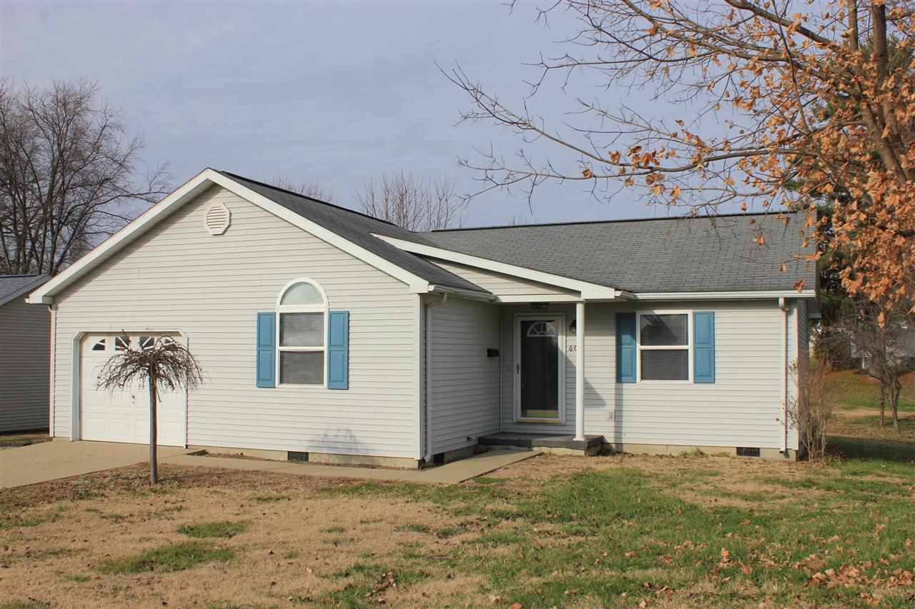 608 E 9th St, Huntingburg, IN 47542 photo 1