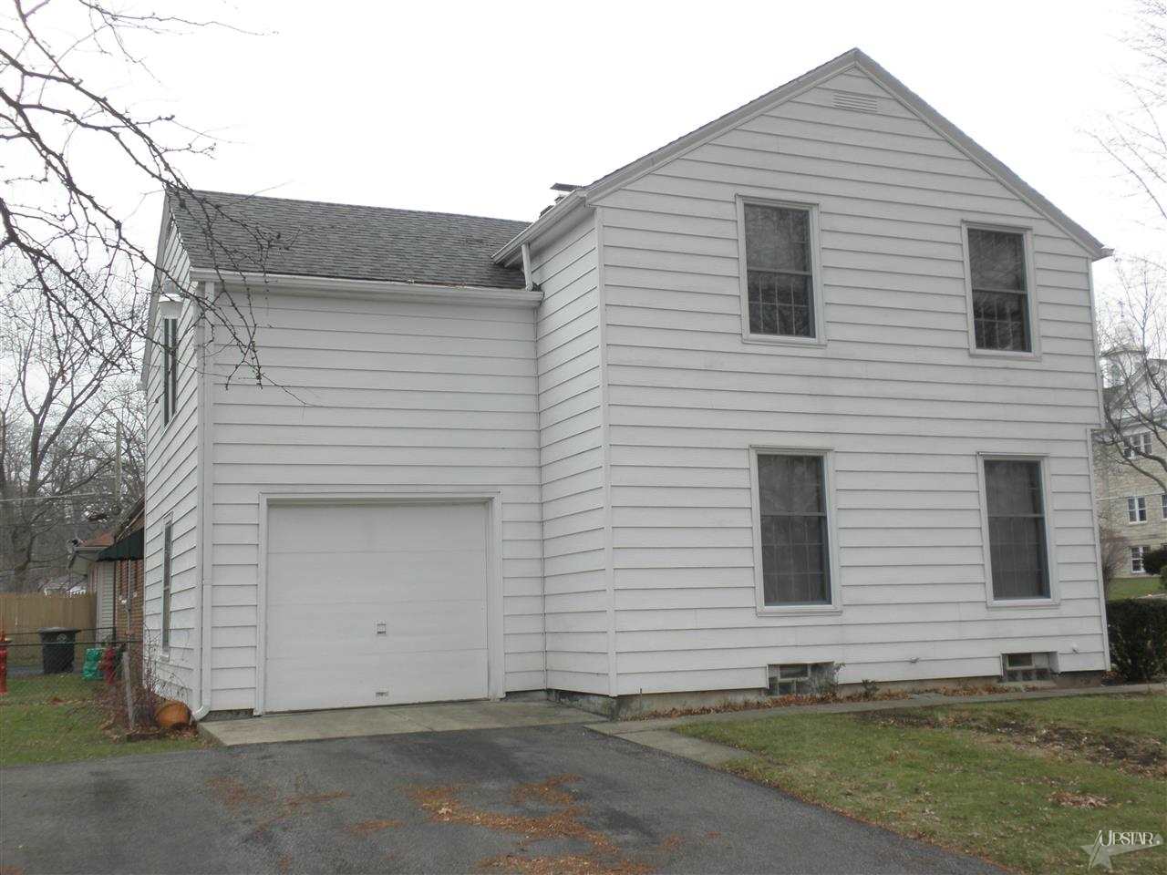 134 W Maplegrove Ave, Fort Wayne, IN 46807 photo 3