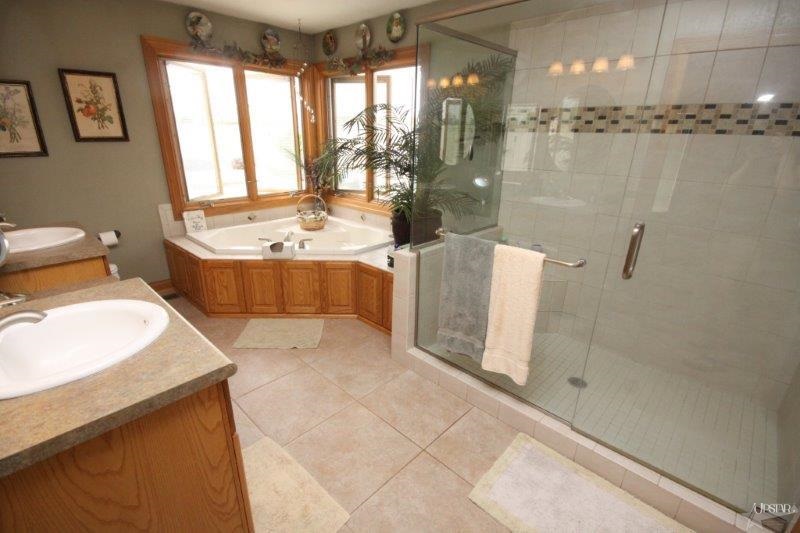 4615 Homestead Trl, Woodburn, IN 46797 photo 11