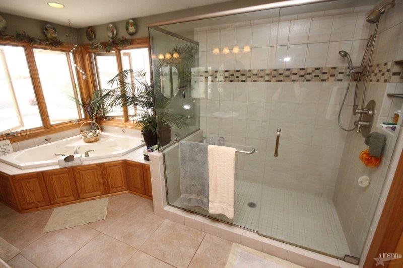 4615 Homestead Trl, Woodburn, IN 46797 photo 12