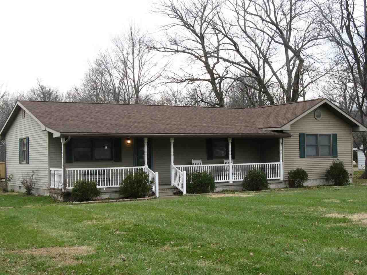 811 Inderrieden Rd, Chandler, IN 47610 photo 1