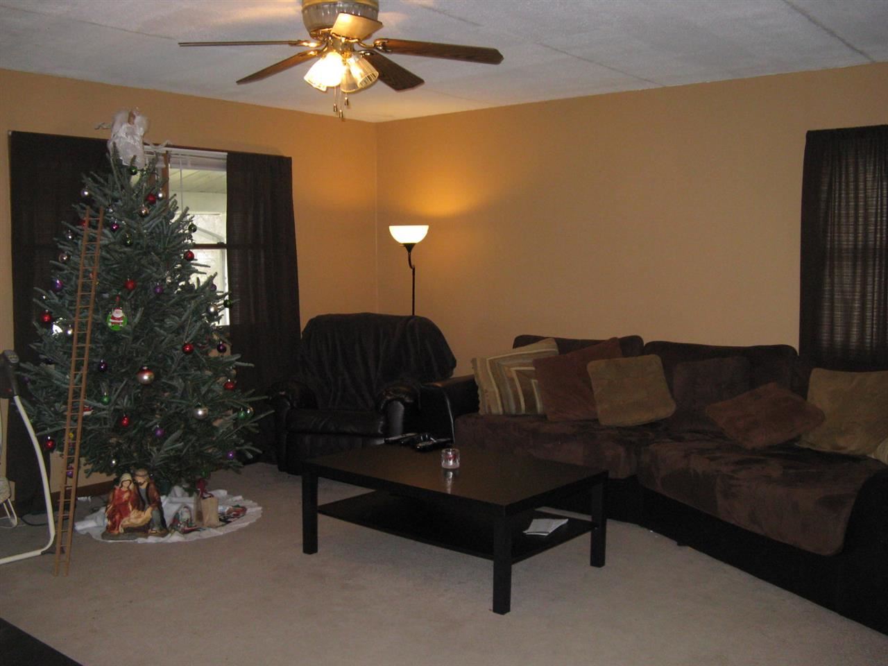 811 Inderrieden Rd, Chandler, IN 47610 photo 2