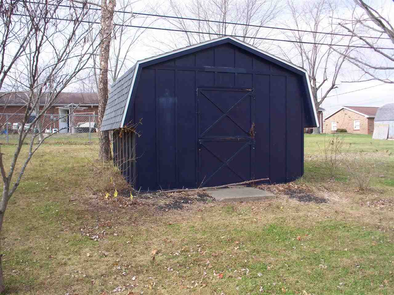 2421 Terry Ln, Jasper, IN 47546 photo 9