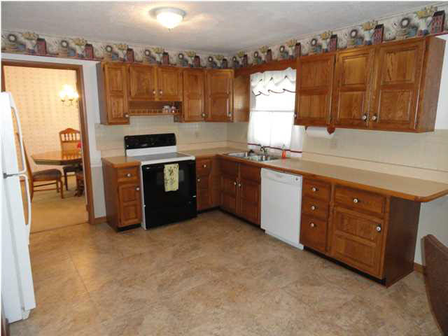 430 Tyler Ave, Evansville, IN 47715 photo 5