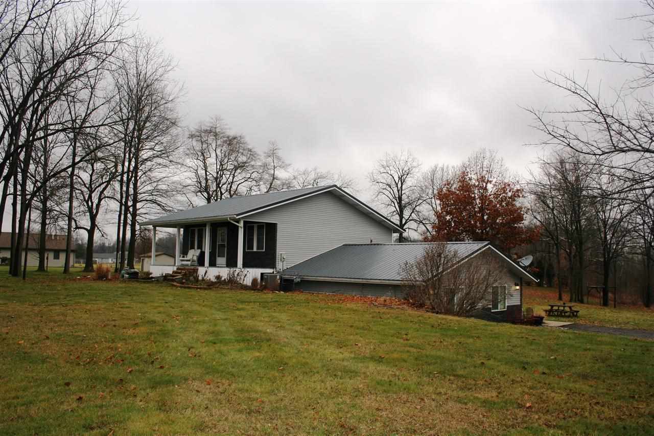 2925 E 600 S, Wolcottville, IN 46795 photo 3