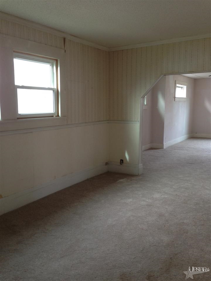 216 E Jackson St, Columbia City, IN 46725 photo 6