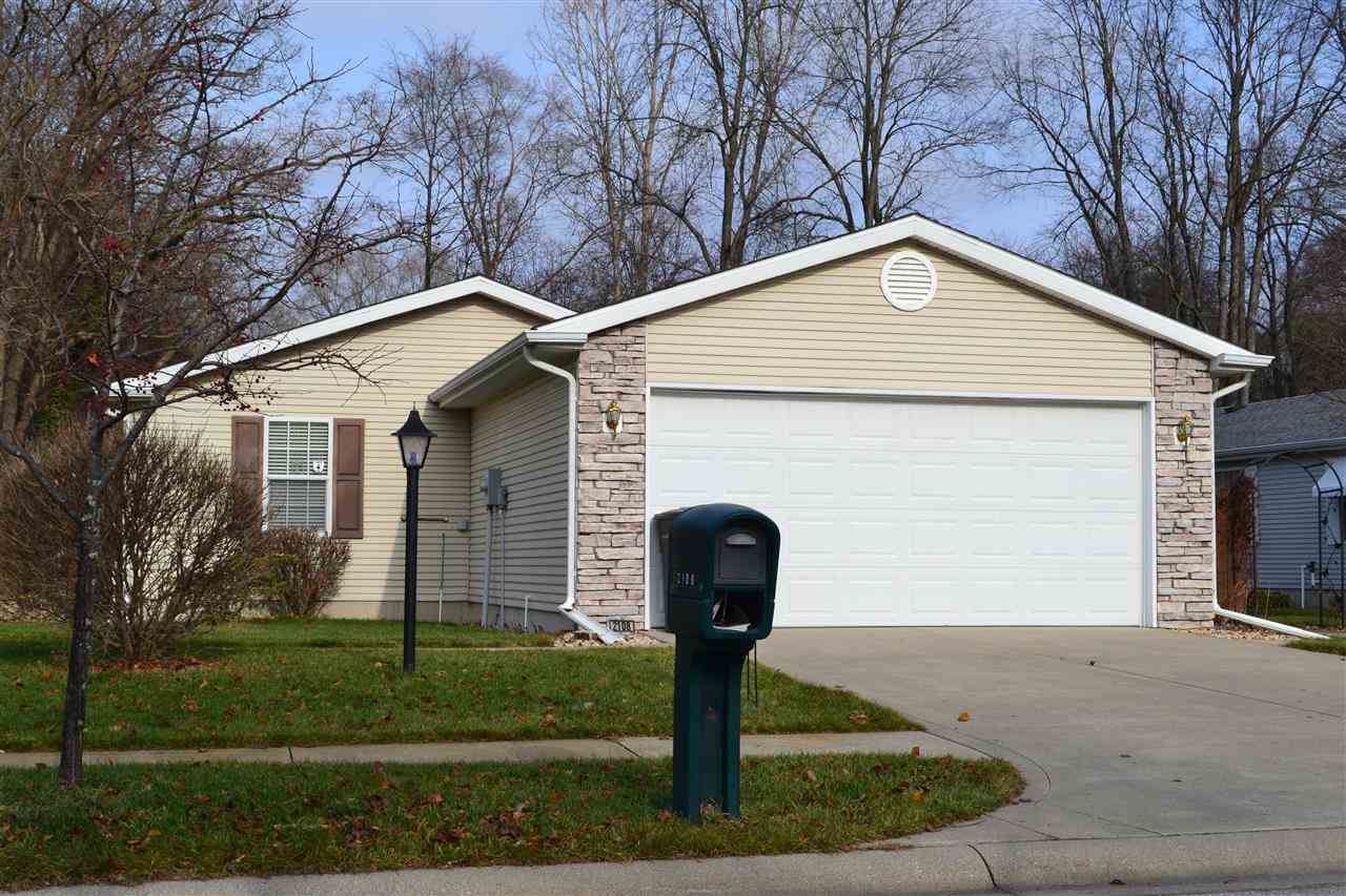 2108 Autumn Ridge Ln, Elkhart, IN 46514 photo 1