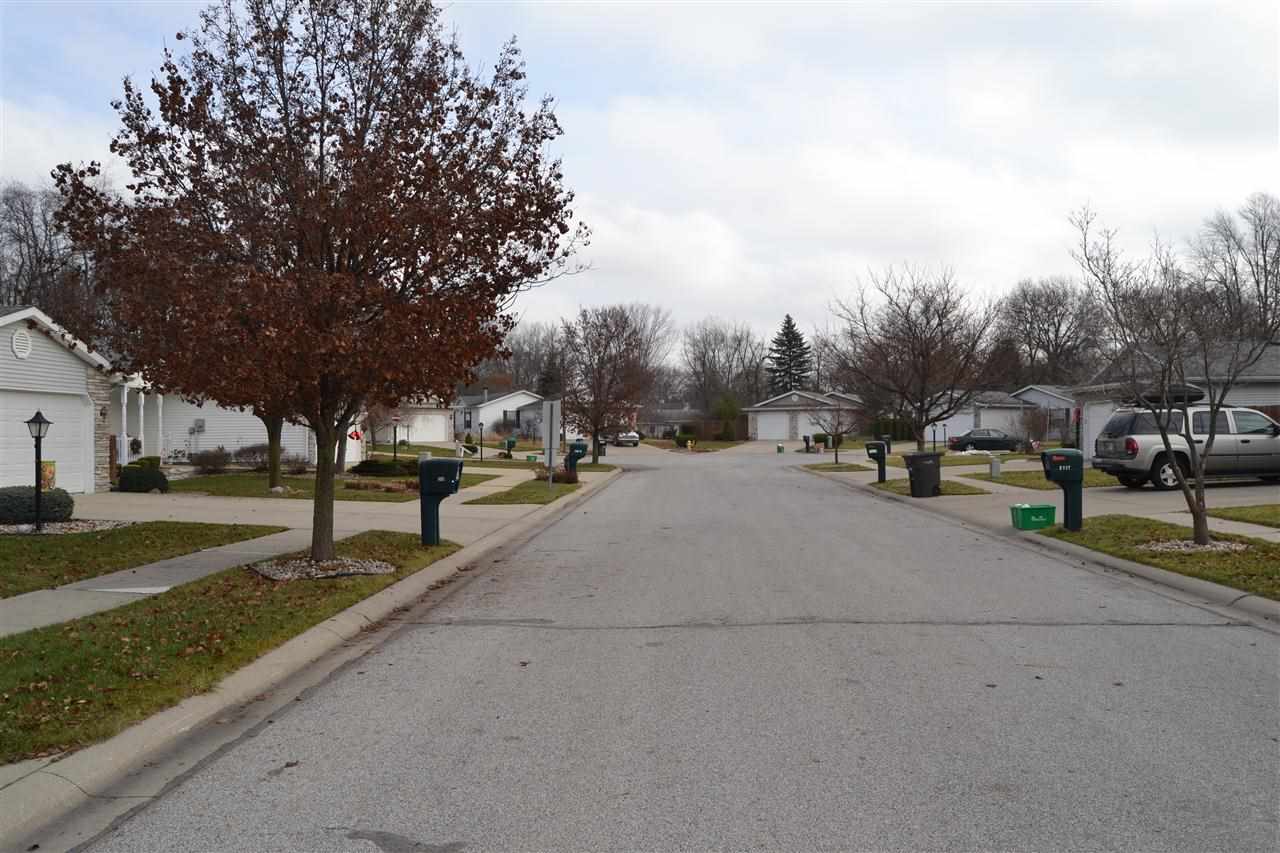 2108 Autumn Ridge Ln, Elkhart, IN 46514 photo 15