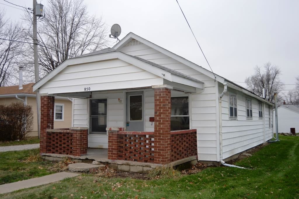 850 Milroy St, Frankfort, IN 46041 photo 1