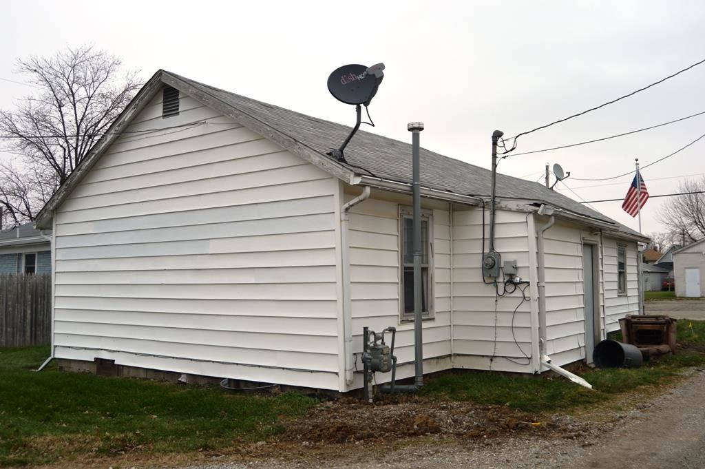 850 Milroy St, Frankfort, IN 46041 photo 4