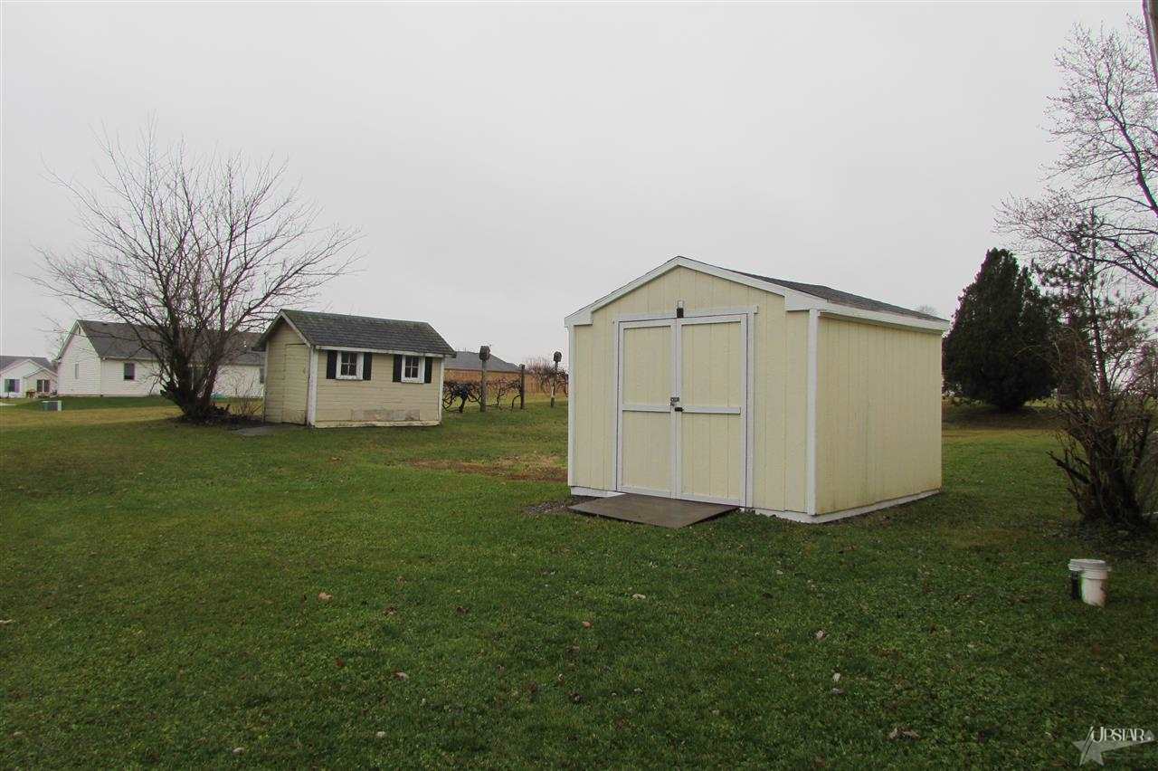 607 W Albion St, Avilla, IN 46710 photo 18